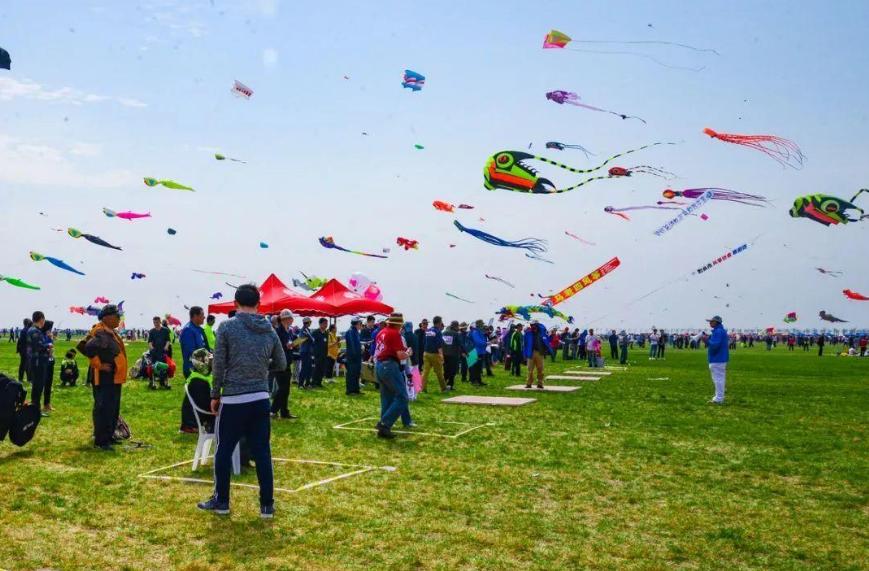 潍坊有一处“亮眼”地标，创下3个世界纪录，网友：好大一只玉镯