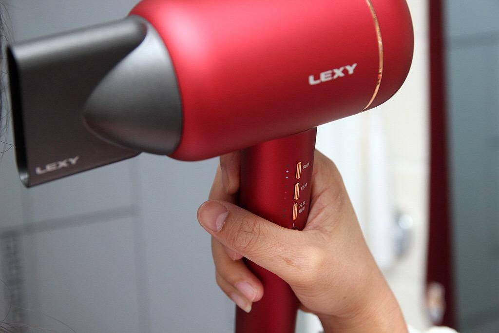 莱克水离子吹风机视频,莱克吹风机使用方法