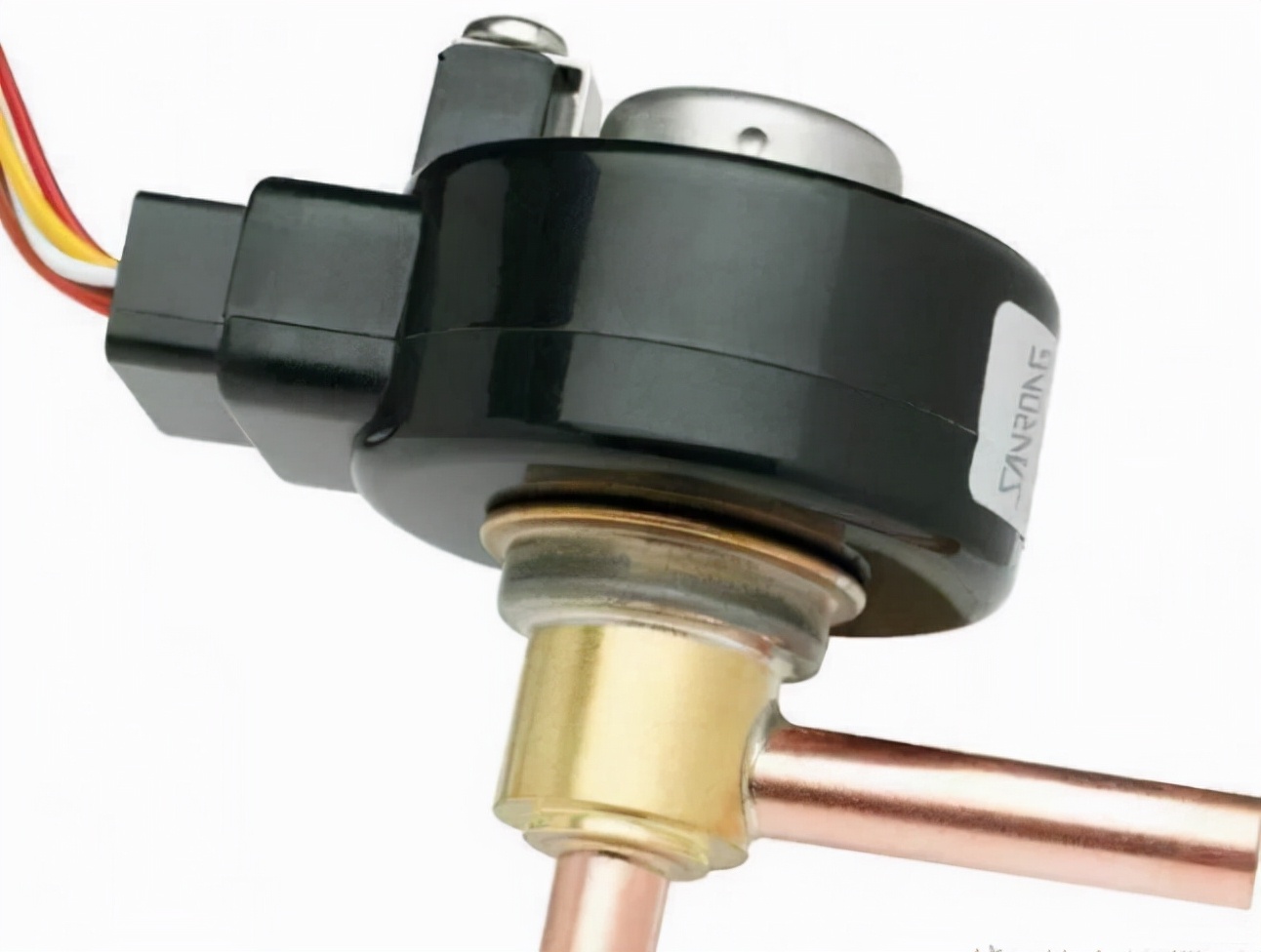 洗衣机冰箱空调都要买吗,电视冰箱洗衣机什么时候买最合适