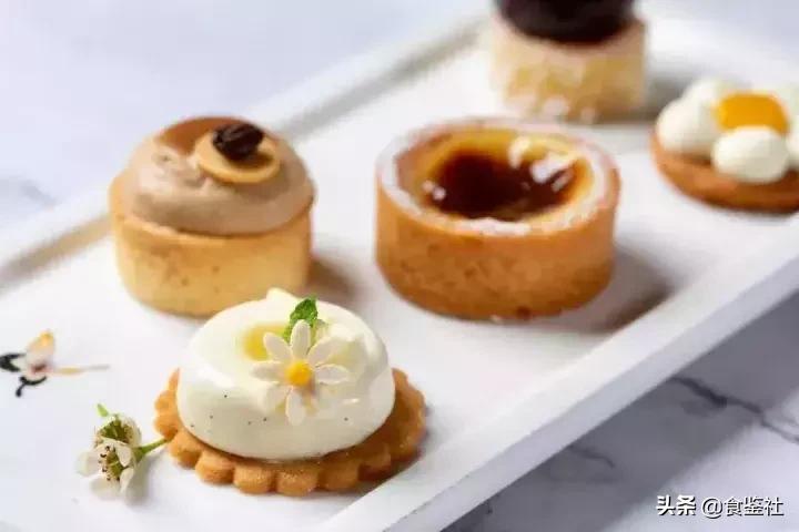 走走带你去看沿途的风景,深藏于魔都高端酒店里的下午茶