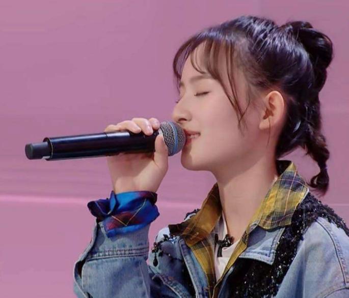 现在的00后都这么厉害么!刚获得选秀冠军,就敢在NASA唱原创歌曲