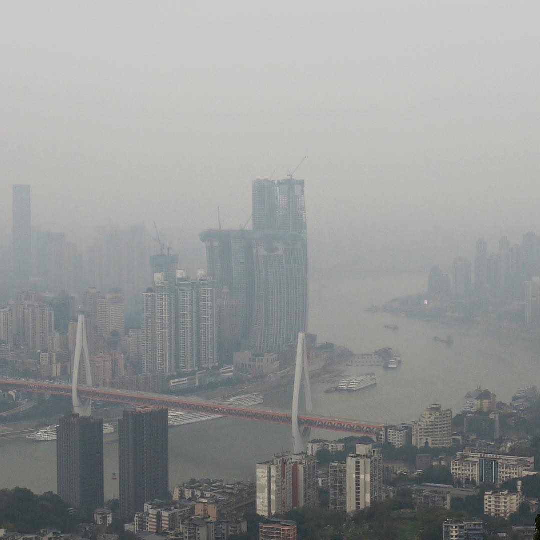 白天阿富汗晚上曼哈顿是什么意思,重庆为什么被称为曼哈顿