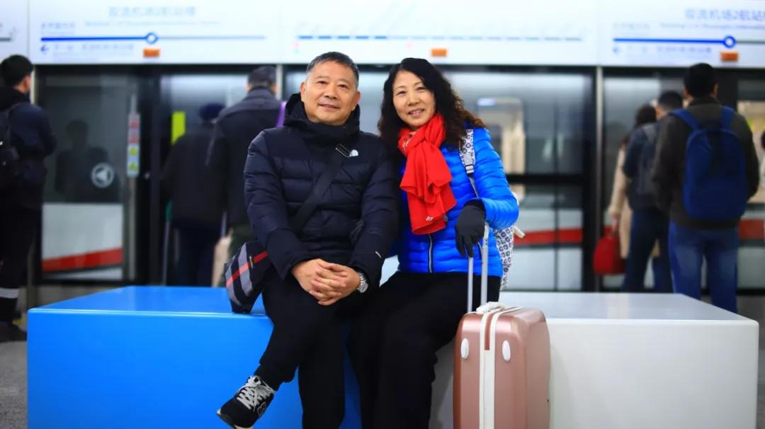 春运路上的幸福,高铁上的春运流动的年俗年味