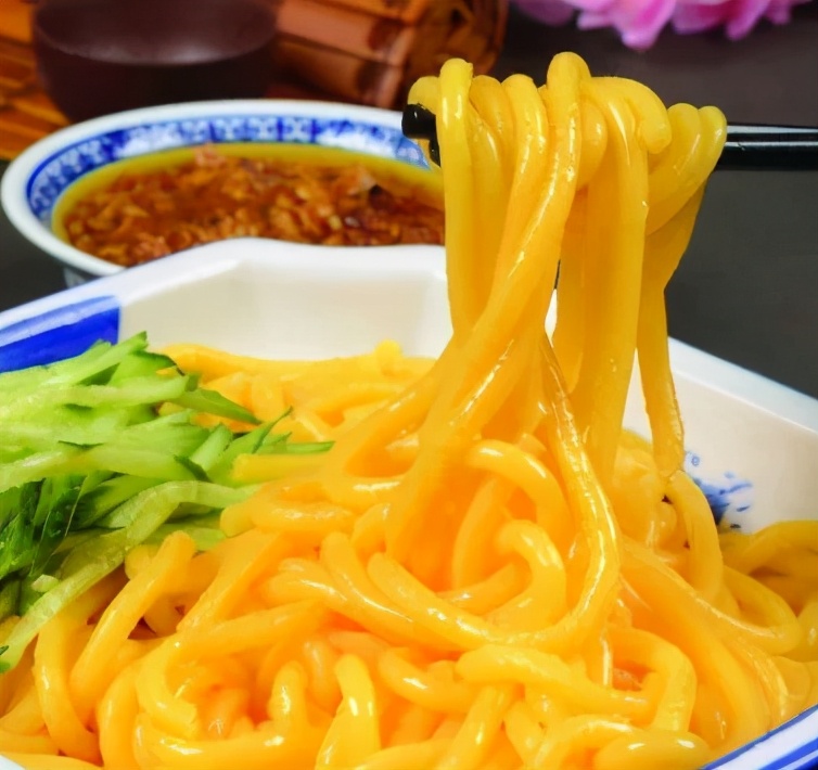 一家人吃过期玉米面死亡,玉米面发霉吃死一家九口