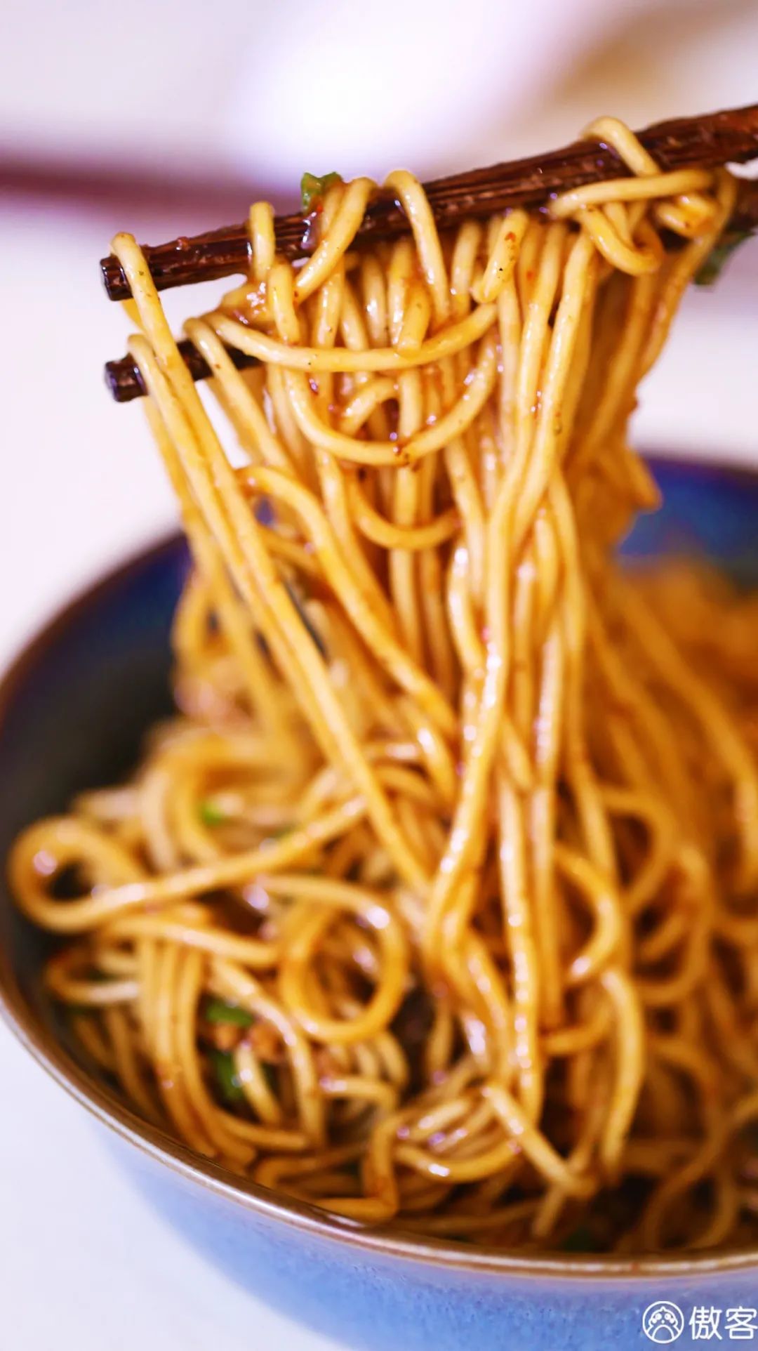 终于吃到超好吃的凉米线,一碗凉米线就能很满足