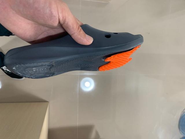 洞洞鞋的危害医生辟谣,洞洞鞋的后遗症