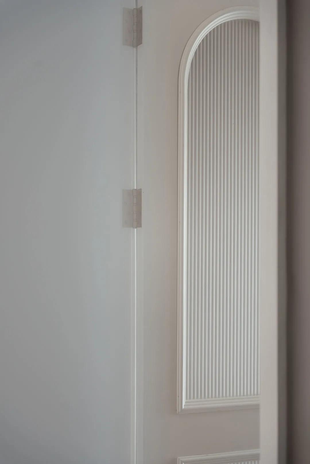 95后小姐姐温暖三居，家里电视背景和餐桌竟然都是悬浮的