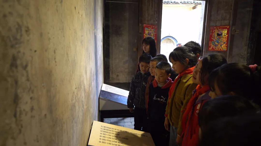 奋斗百年路启航新征程现场,奋斗百年路启航新征程动图