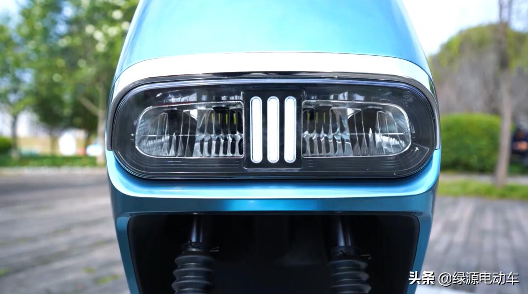 绿源s30用的石墨烯电池是啥牌子的,绿源s30用锂电池