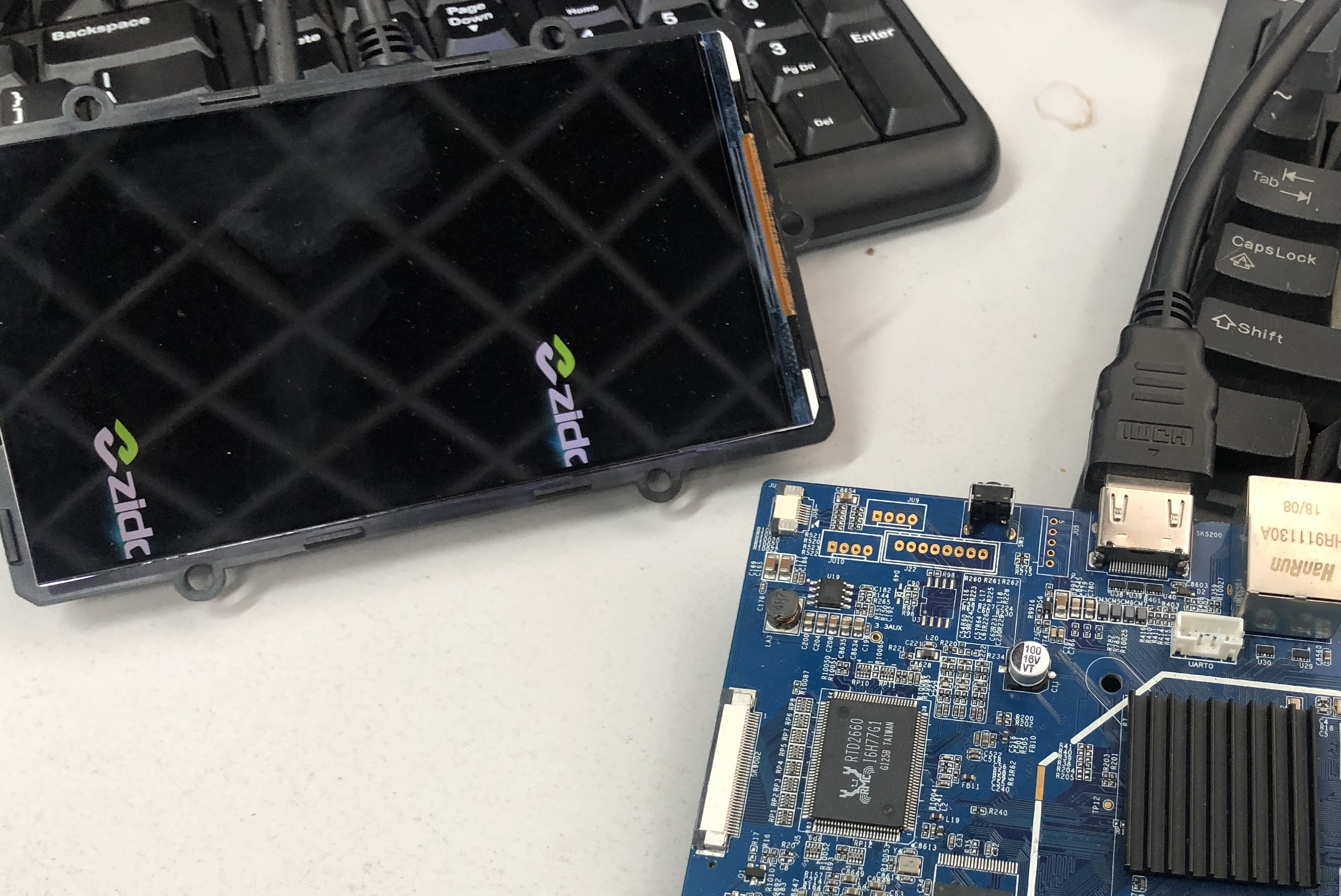 99元包邮的6寸VR，1080P，年轻人的第一块摸鱼屏