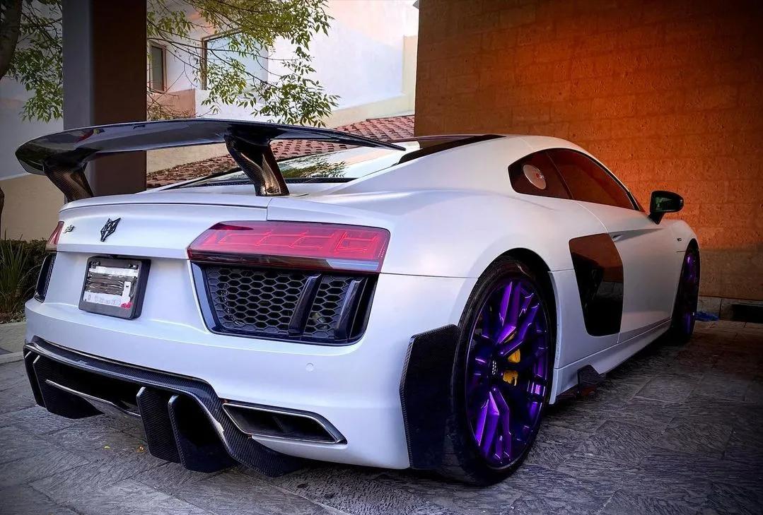 奥迪r8碳纤维车体,碳纤维奥迪r8