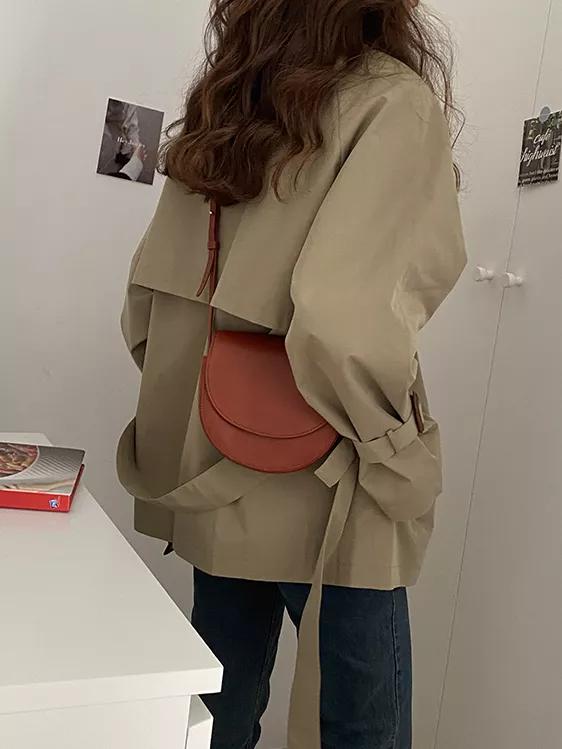 风衣怎么穿才好看简单,新式风衣穿搭技巧