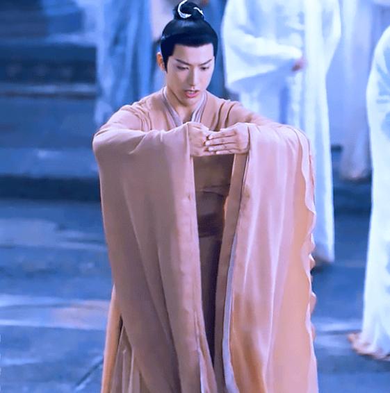 《千古玦尘》和《十里桃花》的缘分，认出了叠风和胭脂，却忘了他