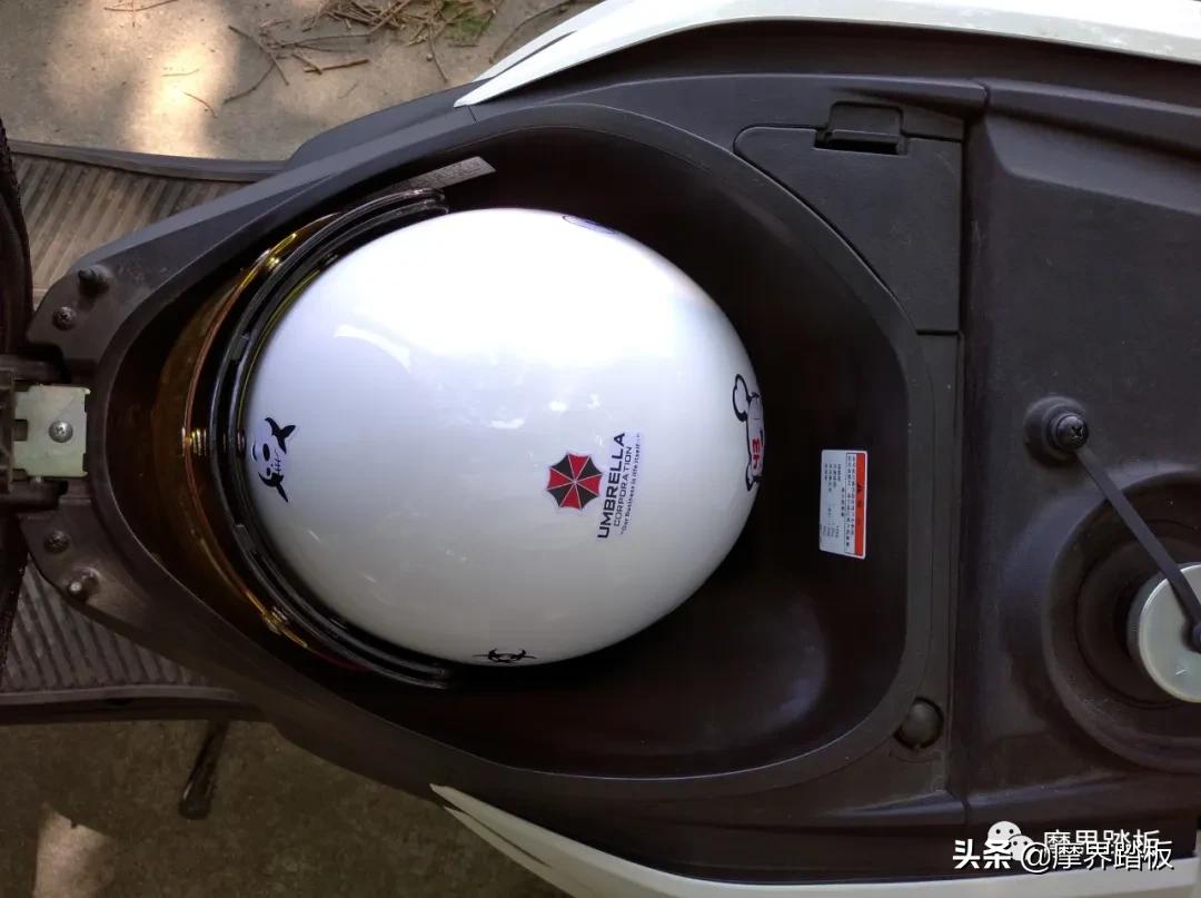 豪爵afr125和铃木新款uy125买哪个,16万公里铃木uy125适合买么