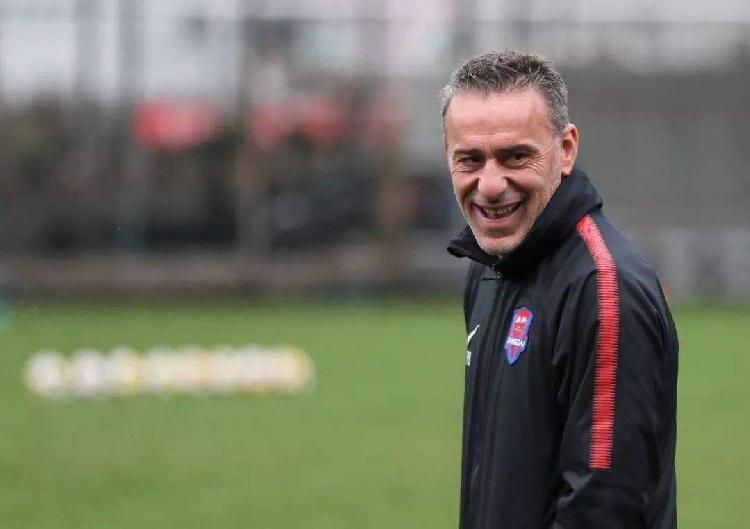 韩日世界杯韩国主教练,日韩籍主教练