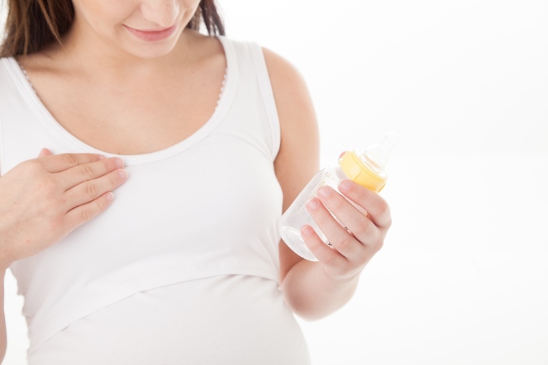 喂奶后如何快速挤出多余的奶,哺乳妈妈喂奶方法