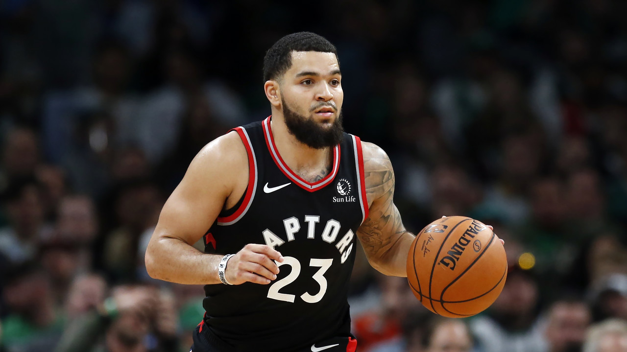 上帝穿了30号球服,上帝穿着23号球衣打球