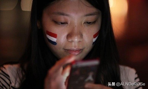 下巴长痘是什么原因该怎么解决,下巴长痘的原因和治疗方法