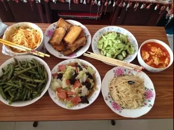 冬天饭菜冷得快有什么好办法,冬天做一桌饭菜怎么保温