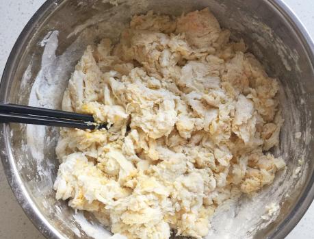 炸麻花好吃的方法,炸麻花怎么做才蓬松酥脆