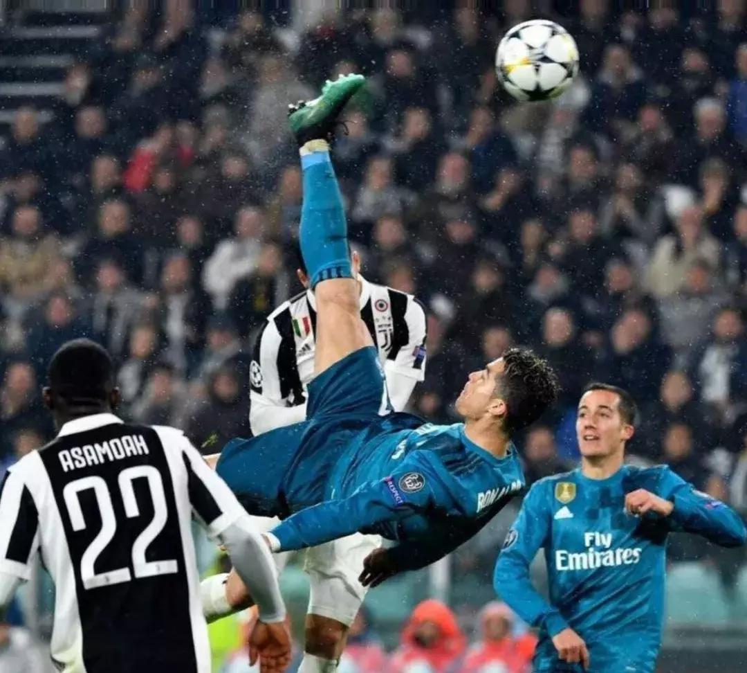 c罗致敬消防员图片,c罗为凉山救火英雄默哀