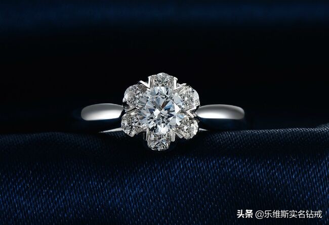 铂金au750和黄金au750有什么区别,ctfau750钻戒和au750有什么区别