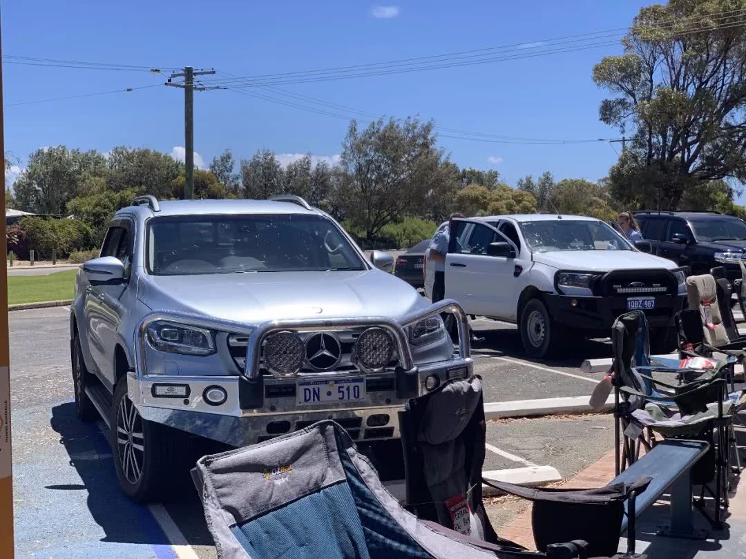 这地方是男人天堂,我们的大宝马也怕了