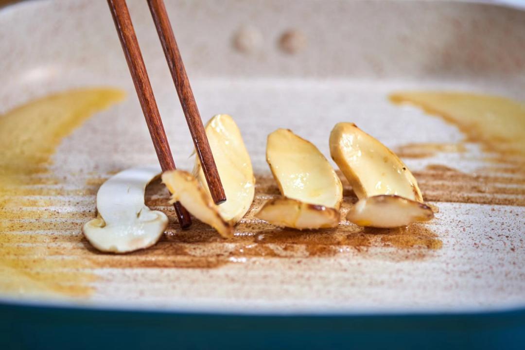 新鲜松茸最佳吃法,新鲜松茸清洗后吸水量大保存方法