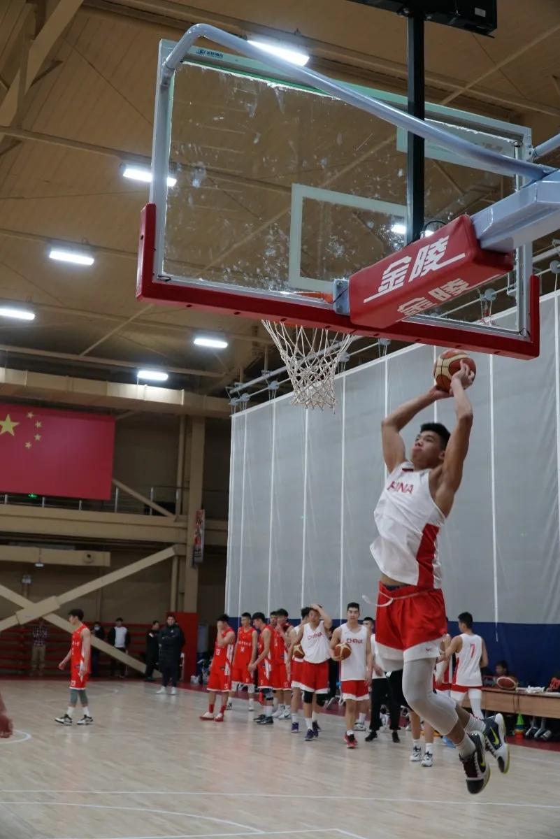 国青u18vs青岛男篮,中国u18国青男篮东亚青年运动会