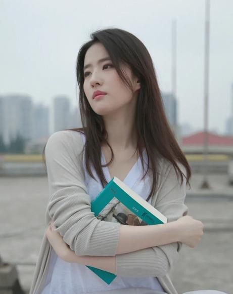 圆脸菱形长脸修饰脸型,好看的方圆脸和鹅蛋脸对比