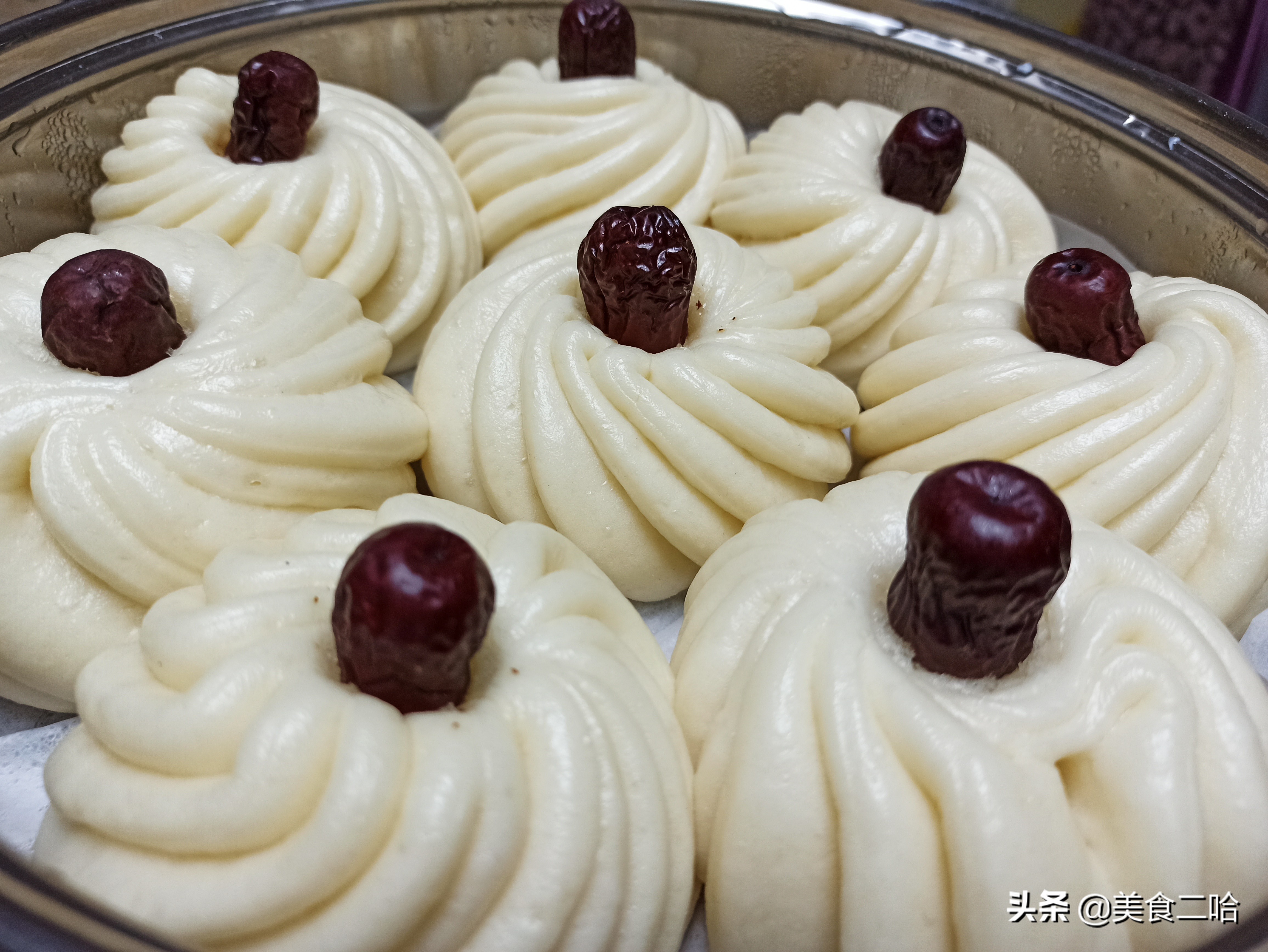 “二十八，蒸枣花”，过年教你做千层枣花馍，招待客人倍有面儿