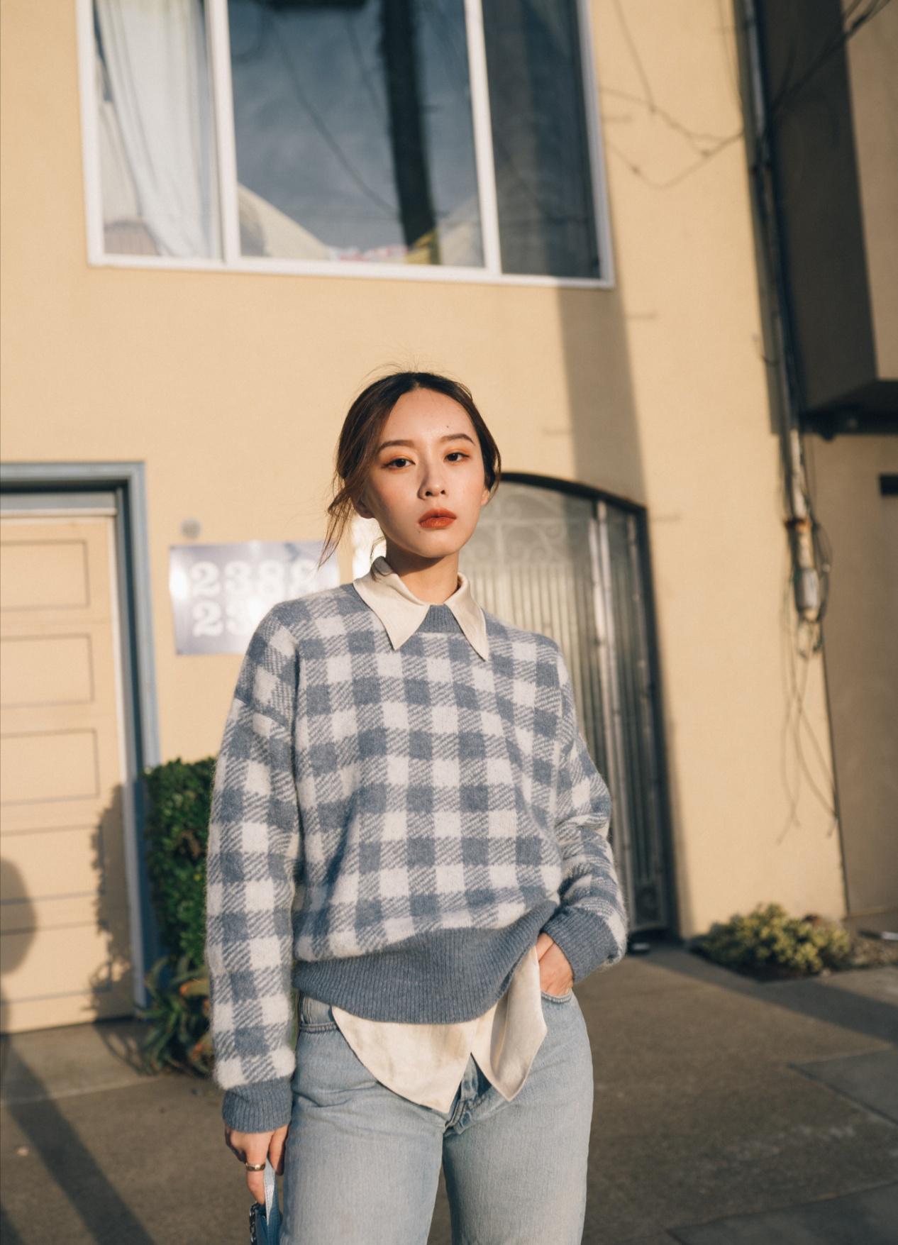 简约穿搭look时尚有品位,简约时尚的穿搭凸显女性慵懒气息