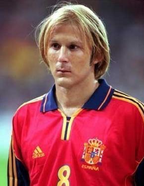 世界足坛第一个3000万转会费,世界足坛最成功的转会