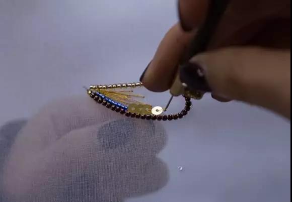 法式珠绣基础入门教程,法式刺绣小珠怎么绣