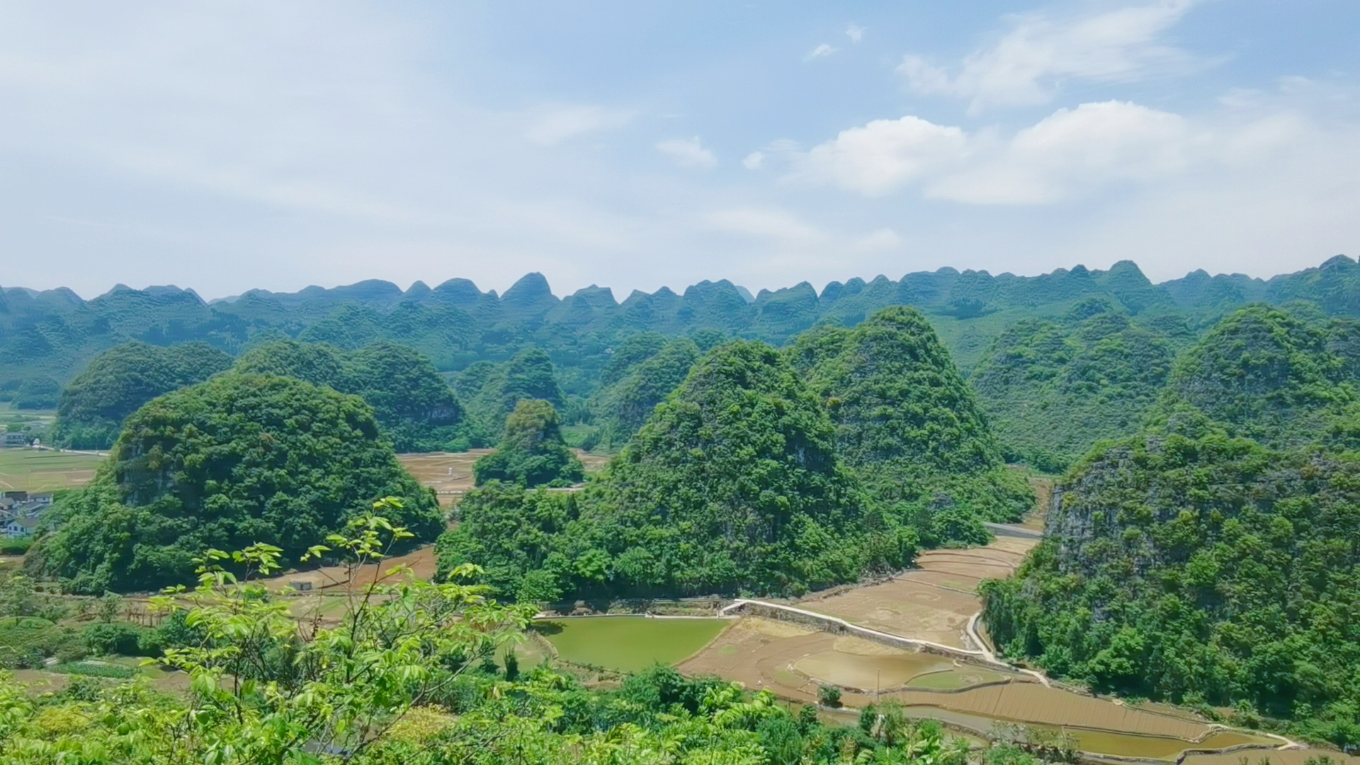 万峰林一手好牌，却没打好，这个4*级A**景区始终无法跨越的鸿沟