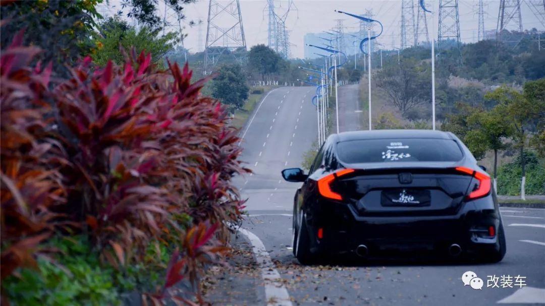 我不再是秒天秒地的10代思域,而是不务正业的手动玩家!