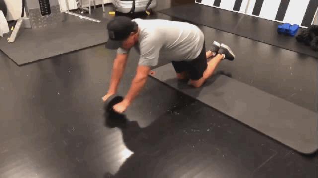 职业球手为什么不花里胡哨,为什么职业球手打球都沉大臂