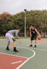 运球老是被断怎么办？练这2招，让球粘着你！