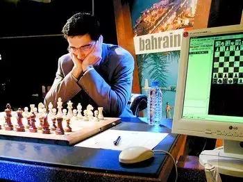 人工智能机器人觉醒对人类的威胁,人工智能机器人真的会取代人类吗