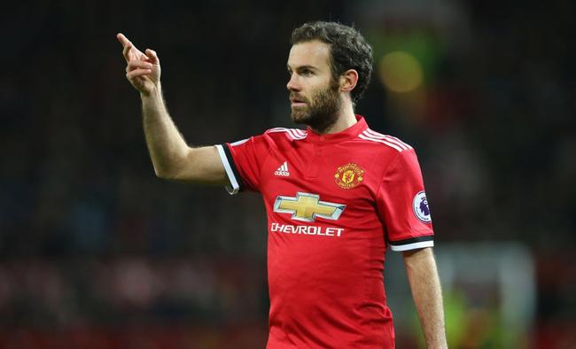 巅峰时期的西班牙中场，除了巴萨的哈白布，还有这英超五虎将