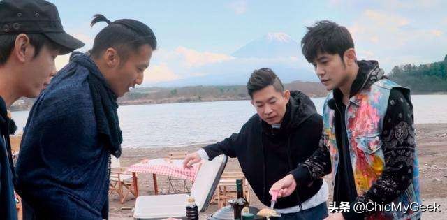 两鬓斑白都可认得你！细看谢霆锋与王菲的轰烈爱情