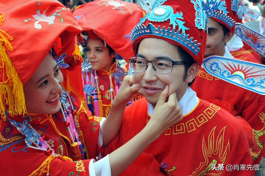 我，29岁，卖了8年煎饼果子，月入8000元，揭露真实的底层生活