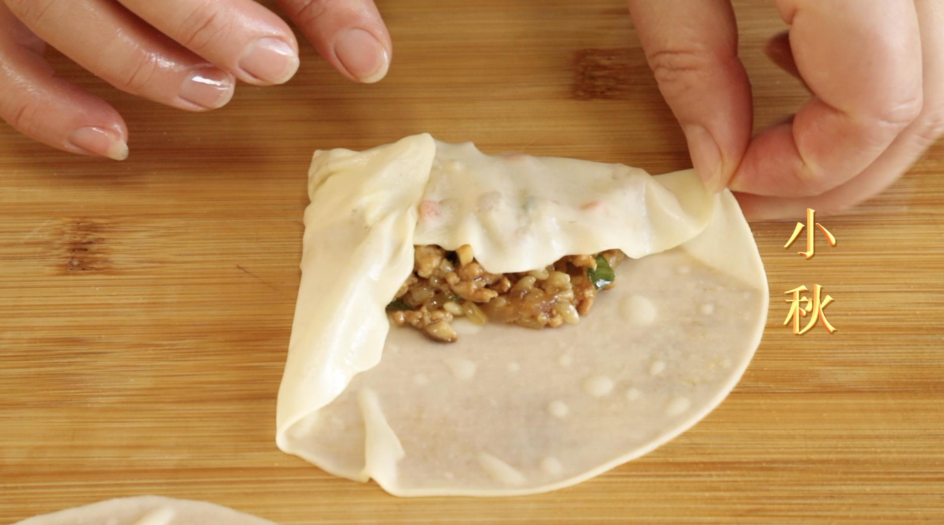 家里剩些饺子皮可以做什么美食呢,吃剩的饺子皮这样做很好吃哦