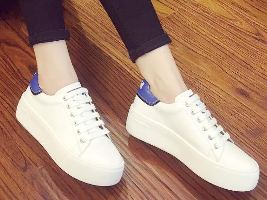 鞋子的白边脏了怎么刷白,鞋子的白边发黄怎么洗白