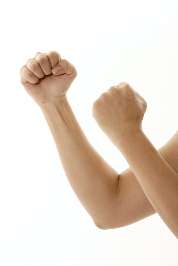 如果自己打架应该怎么处理,遇到学生打架问题怎么解决