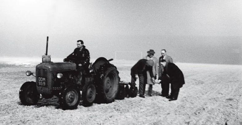 冬季的足球,冬天的足球