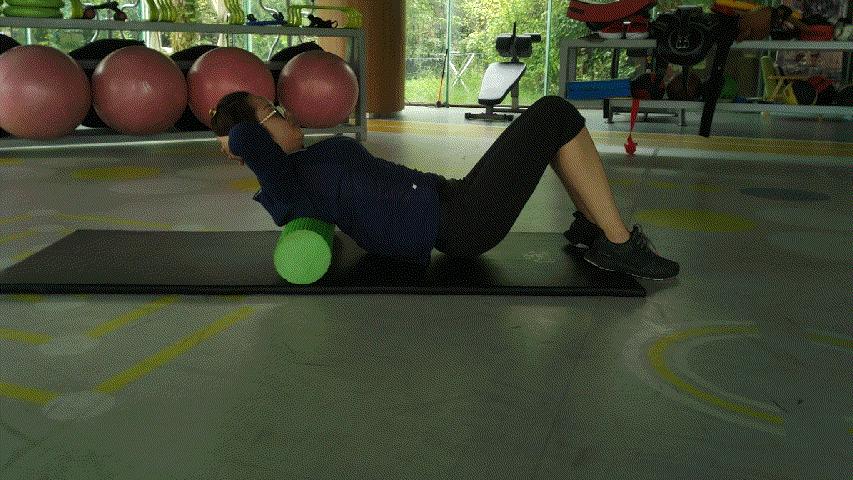 健身怎么把肩练平,健身时耸肩挺肚子怎么办