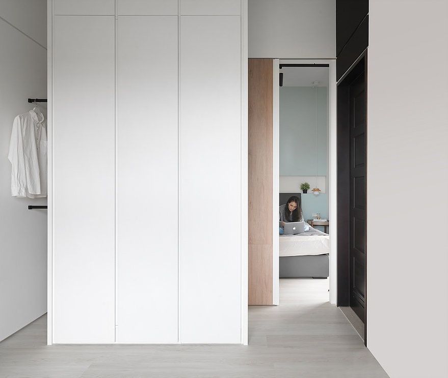 白色油漆发黄,白色油漆发黄怎么回事