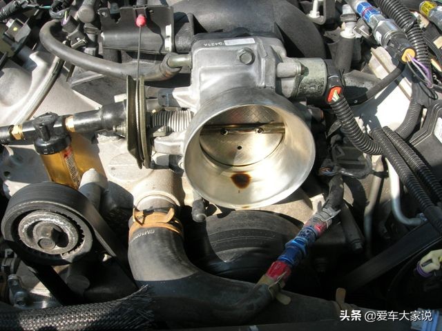 节气门有机油怎么回事啊,节气门附近有机油是什么原因
