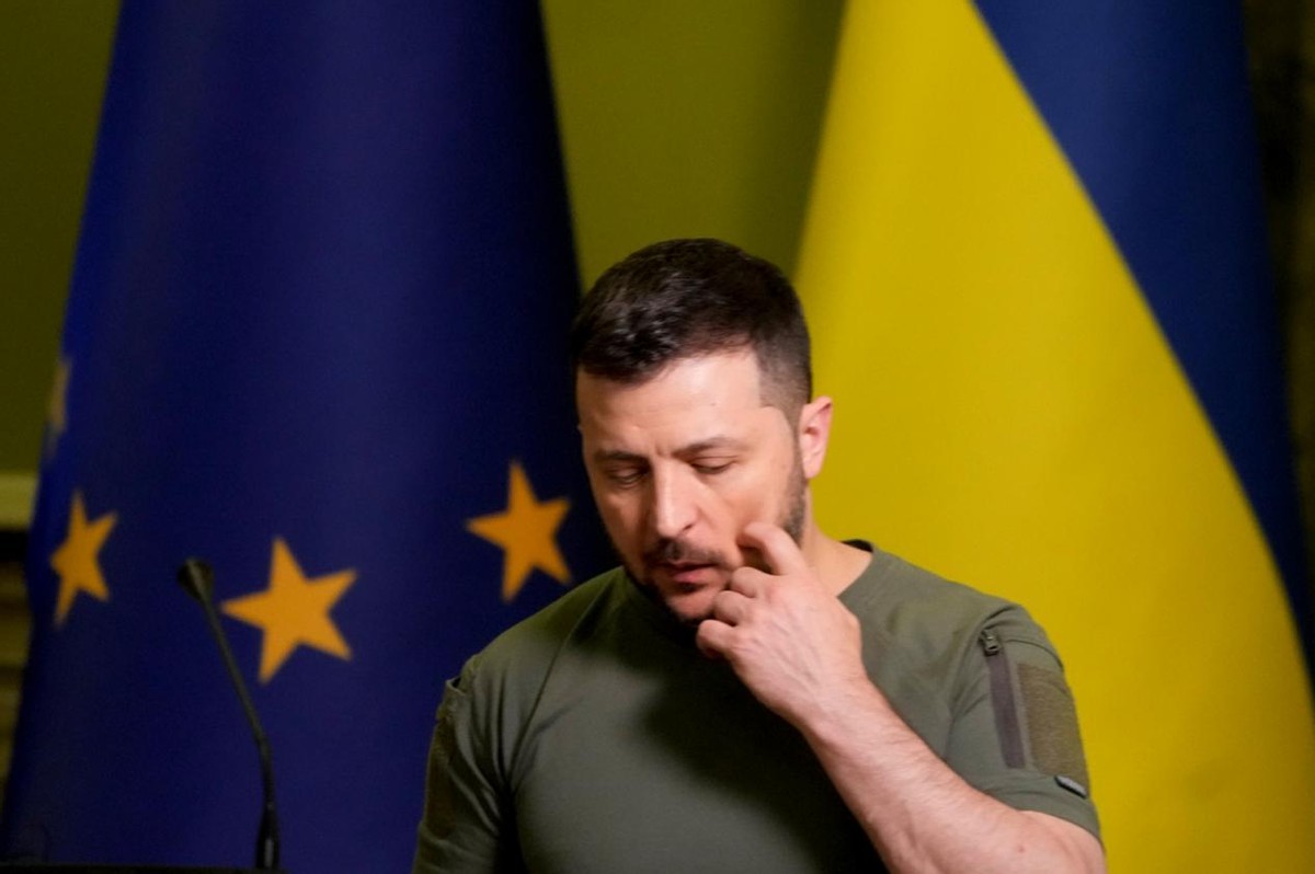 乌克兰遭背后“捅刀”：美国偷偷用卢布结算，北约劝乌割地求和